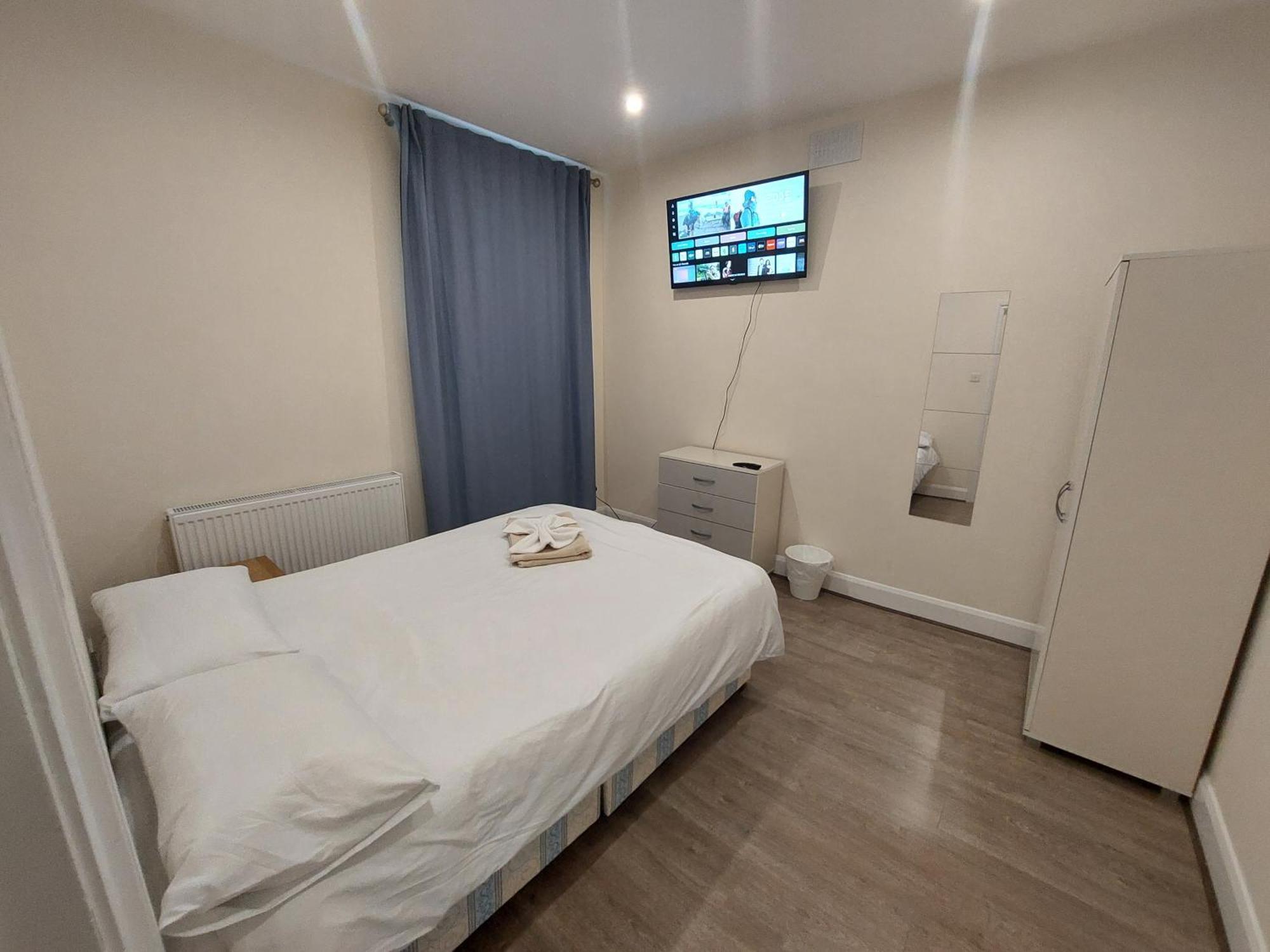 Family Friendly 3 Bedroom Flat Zone 2 - Children Stay Free! London Kültér fotó